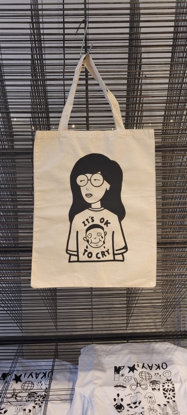 e02c7811-5c0d-4aaf-a673-aa7f07e1e4ab